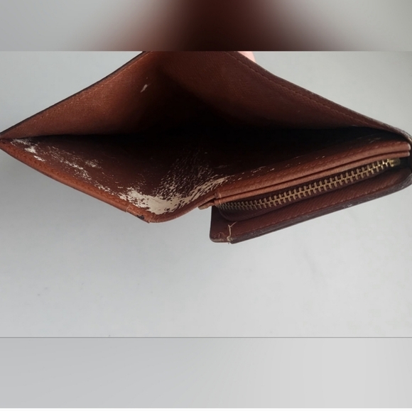 ✨️Louis Vuitton Vintage Monogram Snap Wallet - Picture 13 of 13